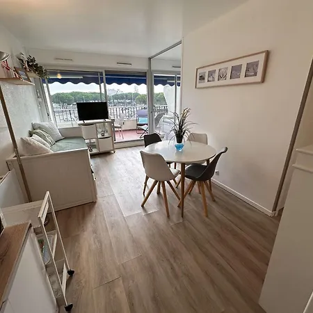 Apartman 2 Pieces Climatise Avec Parking, Terrasse - Port Camargue - Fr-1-731-110 Le Grau-du-Roi