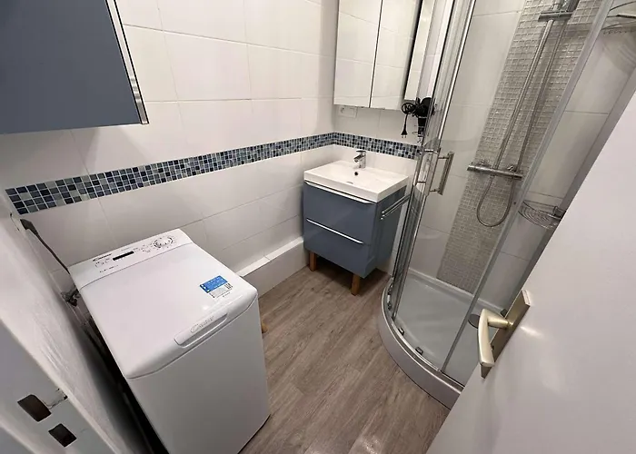 2 Pièces Climatisé Avec Parking, Terrasse - Port Camargue - Fr-1-731-110 Apartamento
